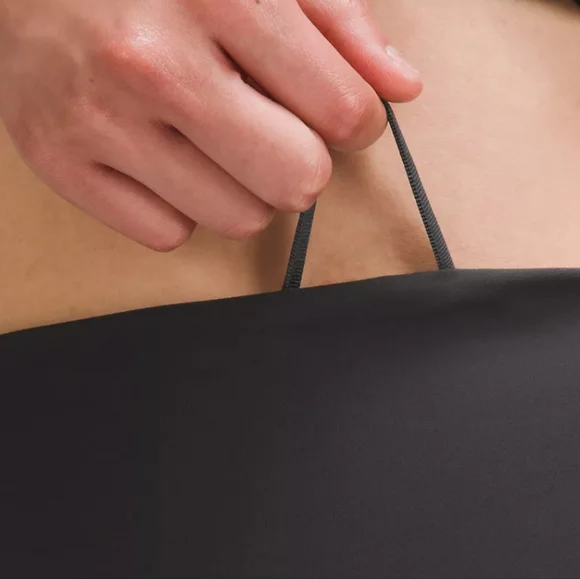 Wunder Train High-Rise Tight  Size 4 - Picture 10 of 11